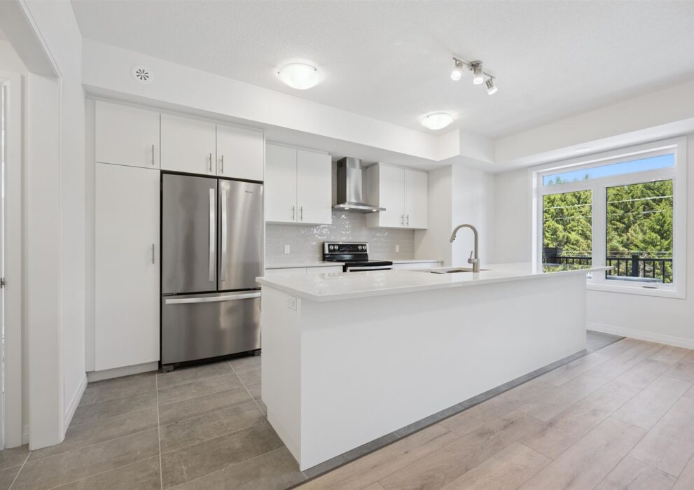 14-Thatcher Dr 014
